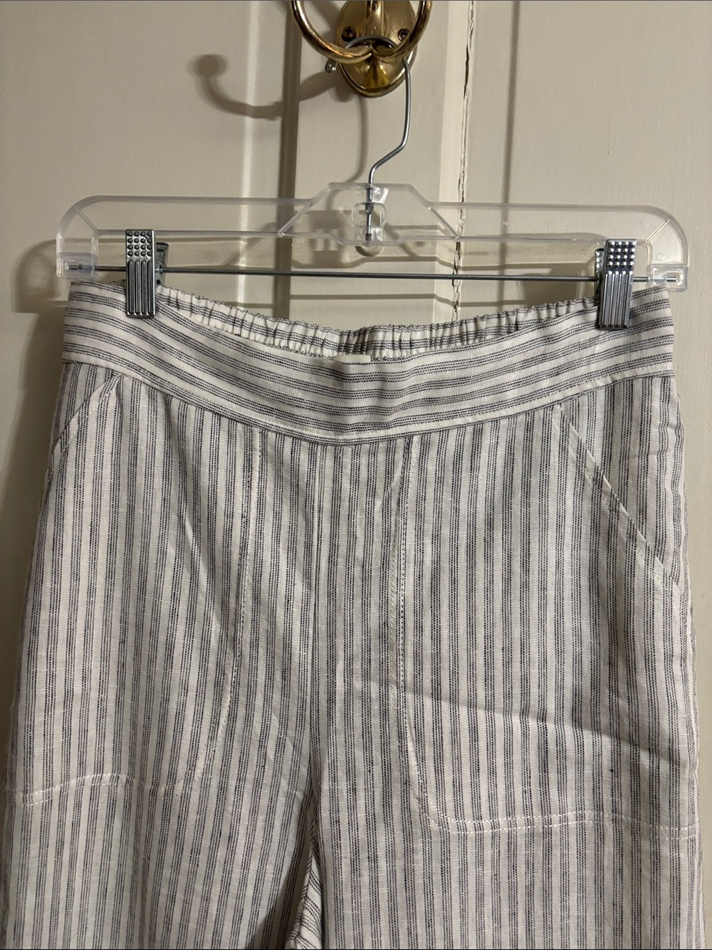 MAX STUDIO Striped Wide-Leg Woman’s- Light Gray/White pants. Extra flare leg. - Picture 4 of 16
